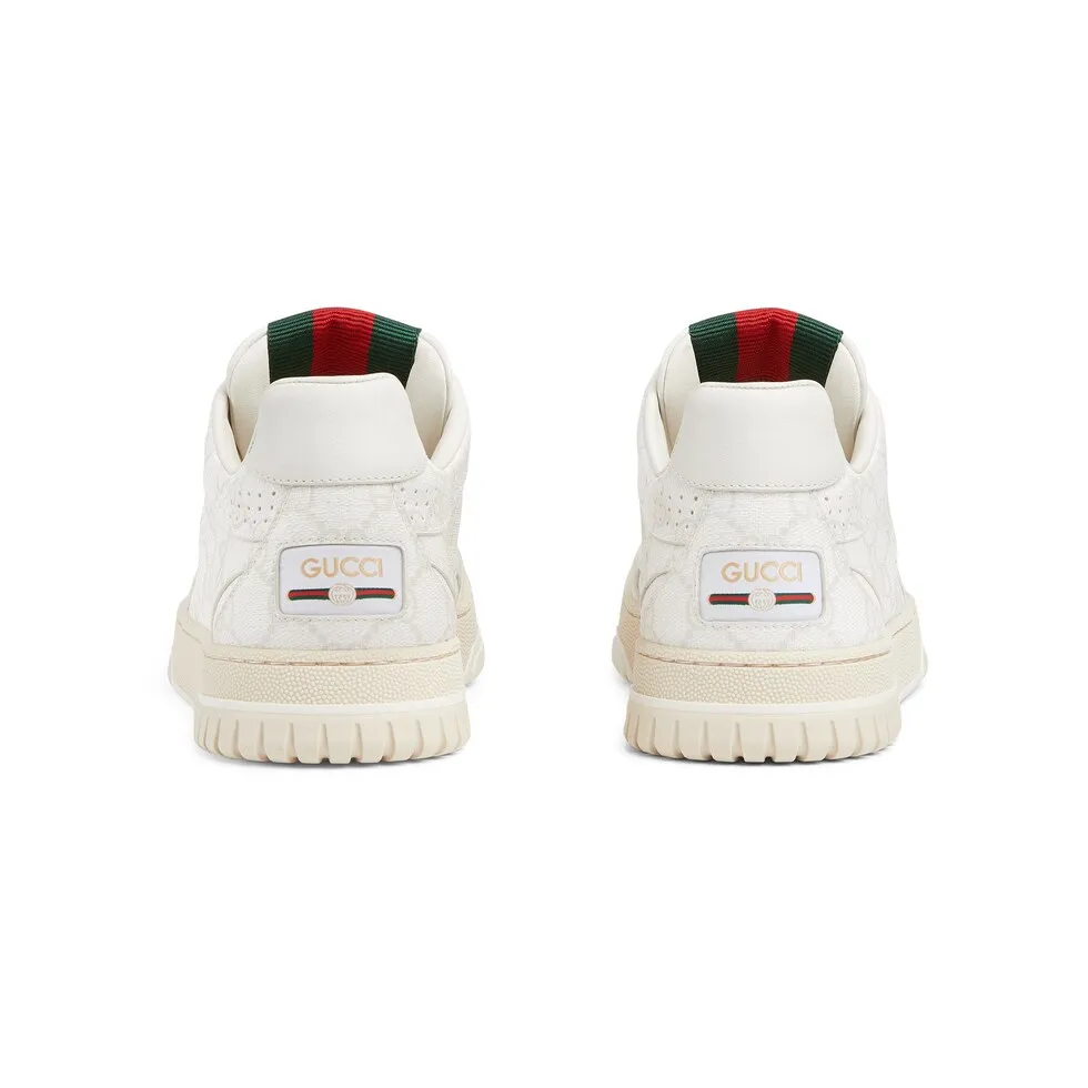 p480 Men's Men's Shoes Gucc*Gucci Re-Web series👫Couple's webbed leather sneakers, as the first sneakers created by Sabato De Sarno for Gucci, the Re-Web series reinterprets the brand's classic stripes, and sets off the modern silhouette design with bold and unique details. This shoe is crafted from iconic classic GG canvas and white leather. This new sneaker is ingeniously decorated with many of the brand's classic details, and is equipped with a bright red and green webbing tongue, which will make people fall in love at first sight. Yuan Size: Female 35-40 Male 39-44 (can be customized to 45, 46